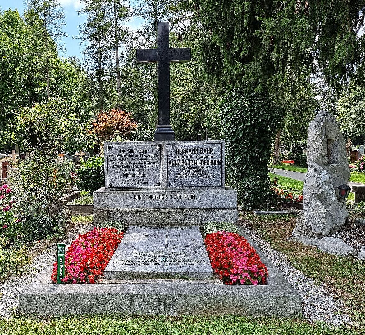 Ehrengrab Anna Bahr-Mildenburg und Hermann Bahr