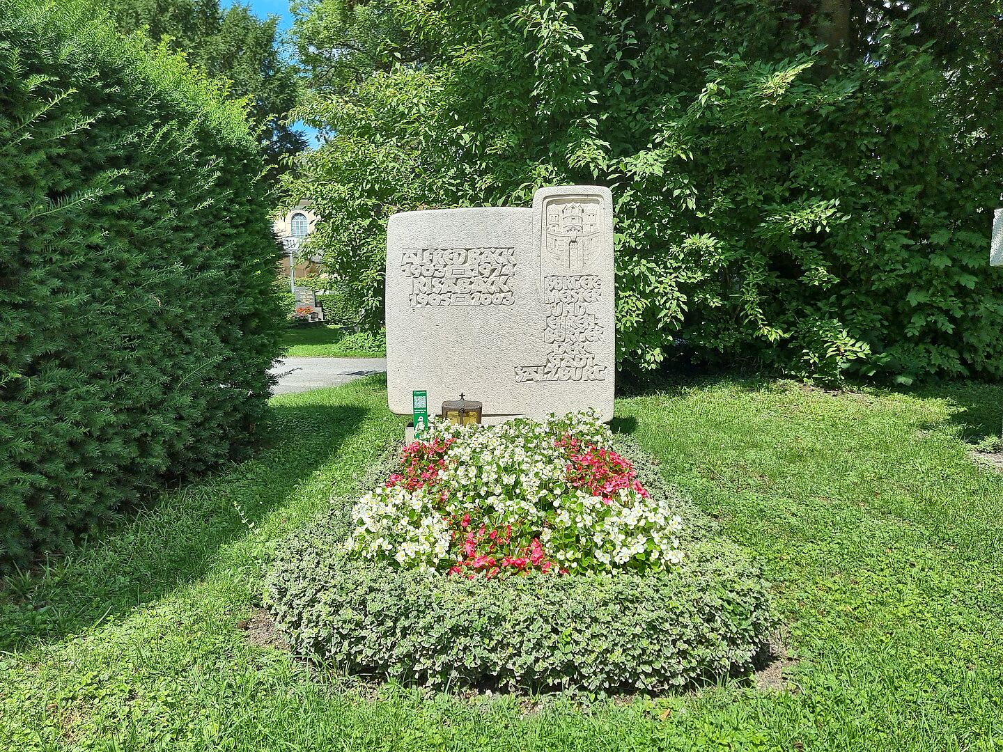 Ehrengrab Alfred Bäck