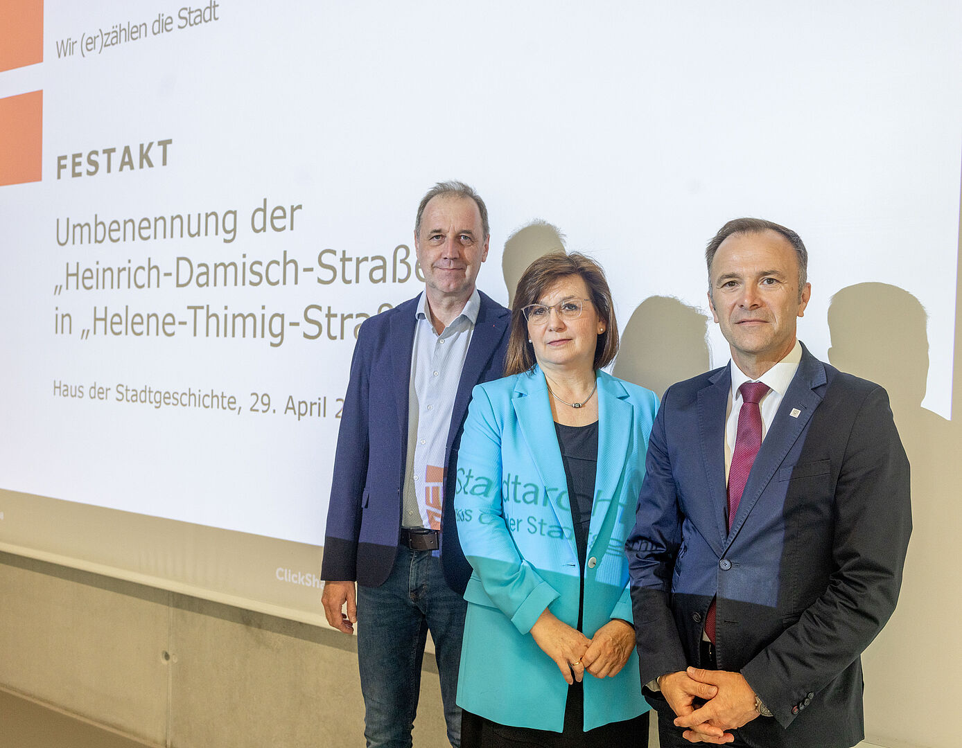 Festakt anlässlich der Umbenennung der „Heinrich-Damisch-Straße“ in „Helene-Thimig-Straße“