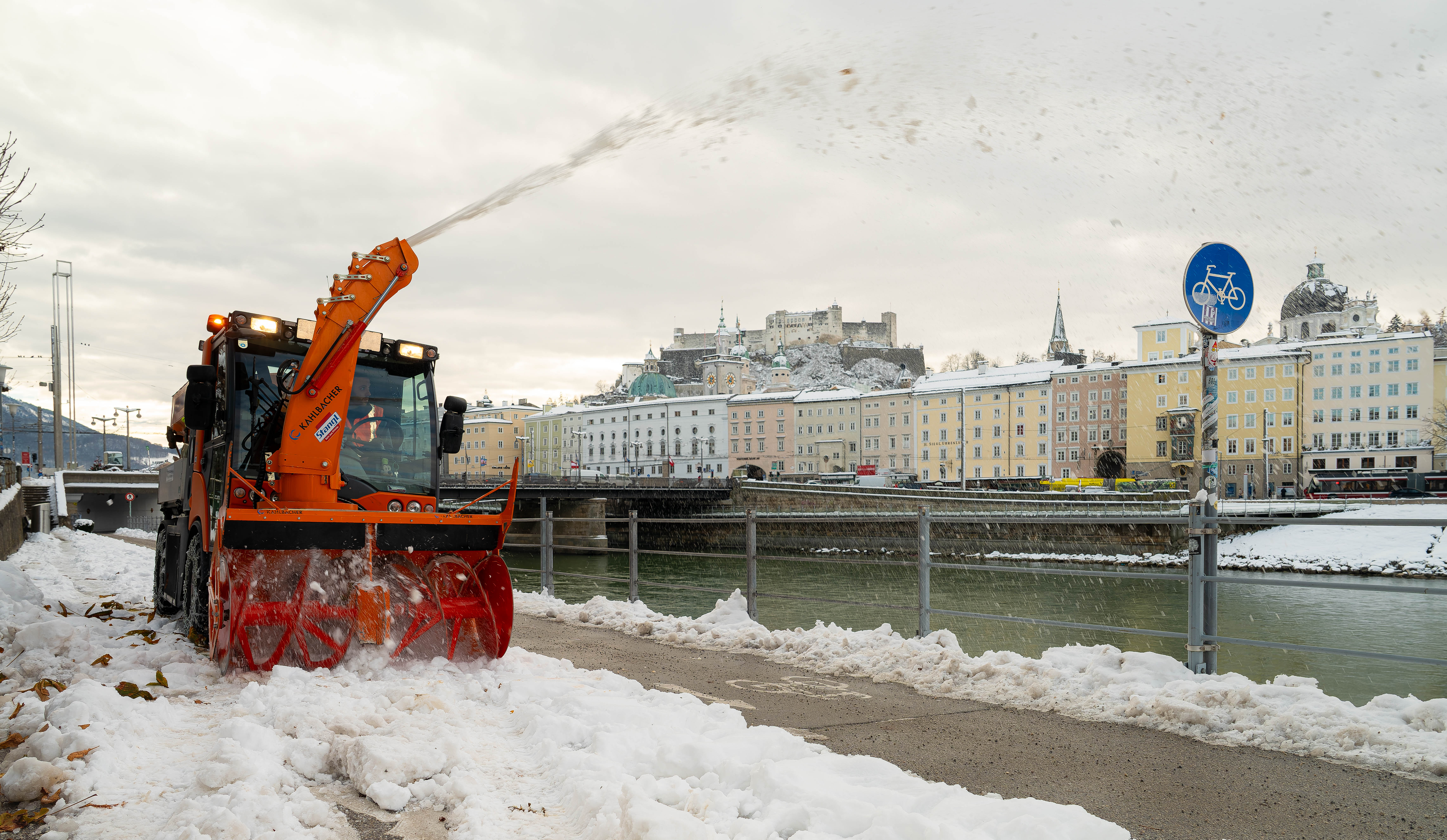 Gefahrenstellen für Rad- und Fußgänger:innen können unkompliziert über die Web-App SalzburgDirekt gemeldet werden