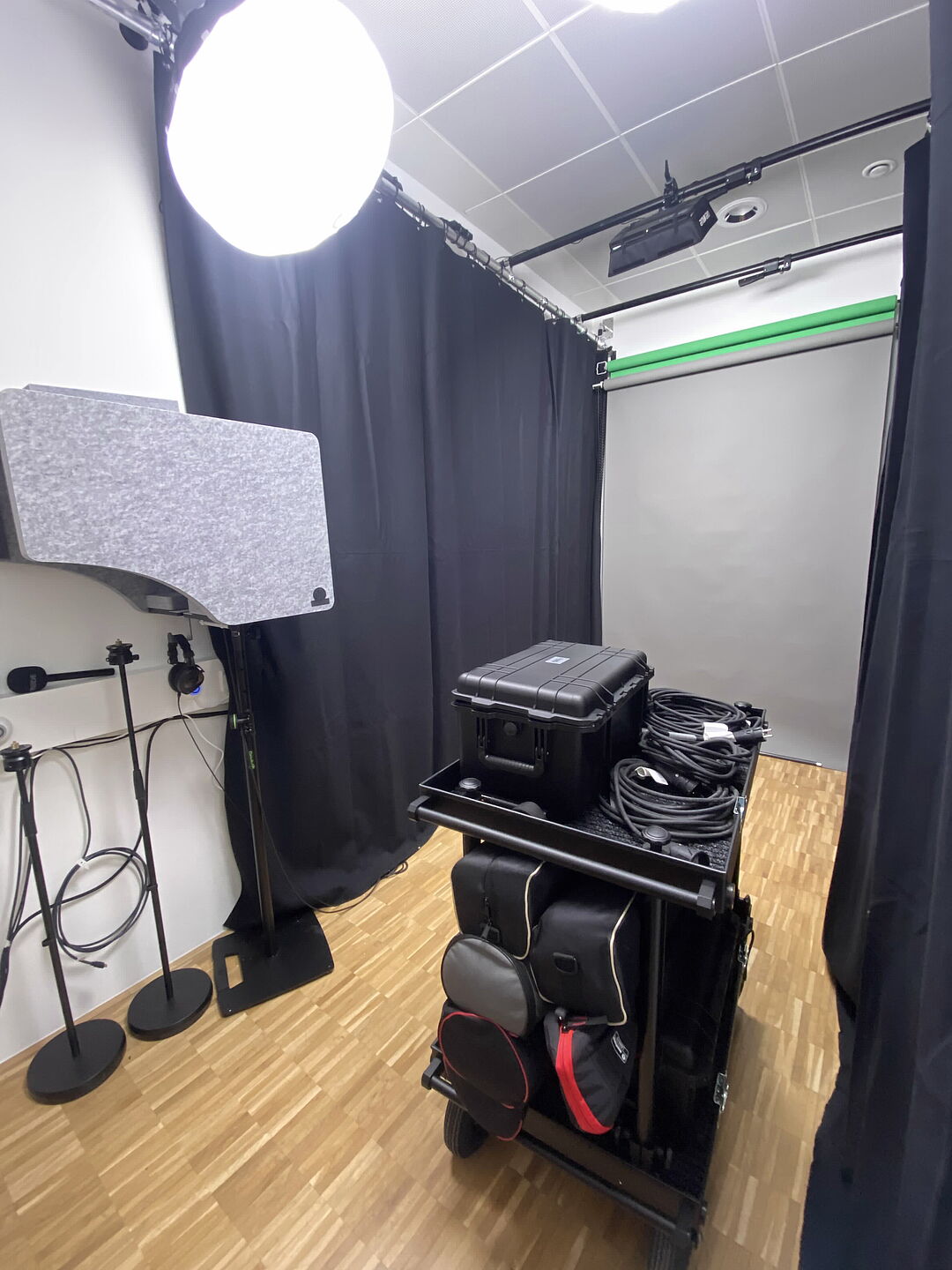 Multimedia Raum